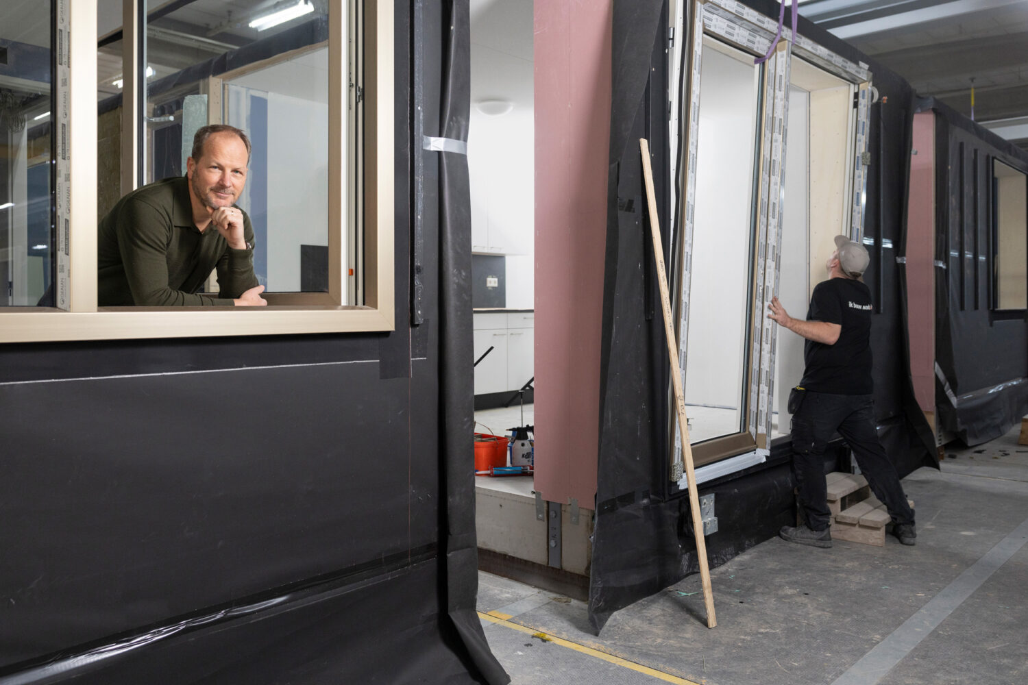 Lichter bouwen heeft een gunstig effect op emissies